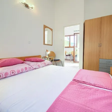 Olea Apartament *